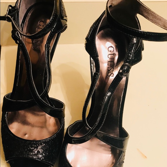 Shoes - Picture 3 of 4